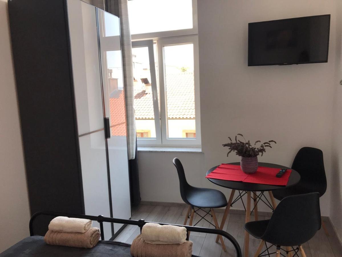 Studio Apartmani Paola غييكا المظهر الخارجي الصورة